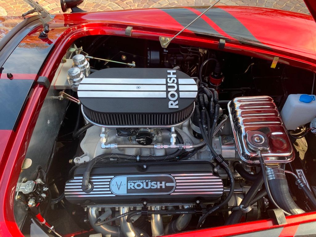 1965 Superformance 427 S/C Cobra Mark Ill 3270 miles. - 20468994 - 35