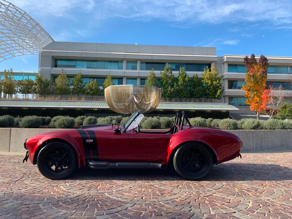 1965 Superformance 427 S/C Cobra Mark Ill 3270 miles. - 20468994 - 7