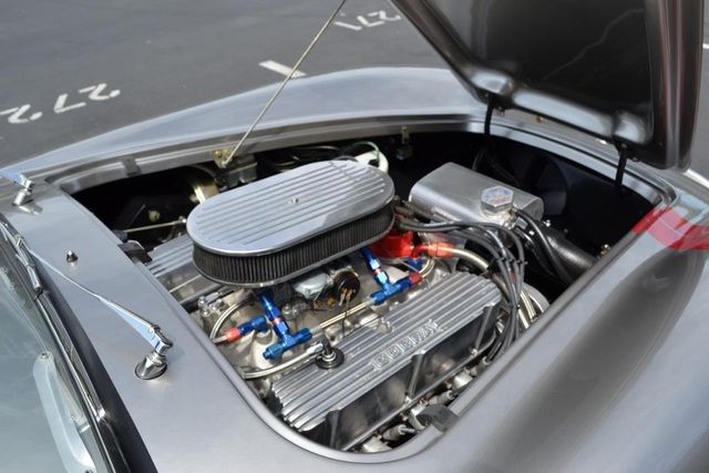 1965 Superformance Mark III Shelby 427 Roadster - 13835506 - 17