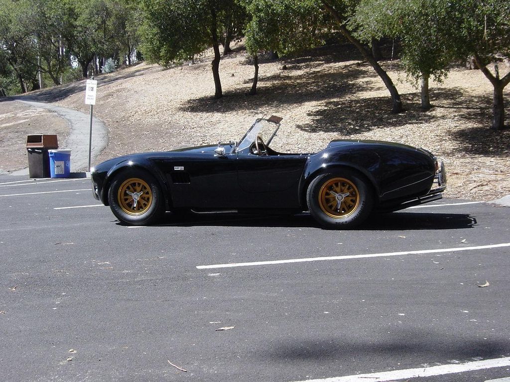 1965 Superformance MKIII Roadster 20th Anniversary Superformance Roadster - 11636846 - 5