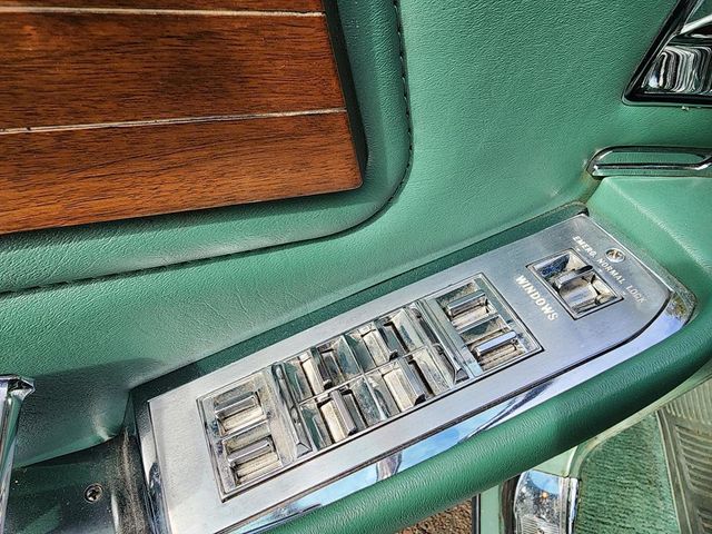 1966 Cadillac Fleetwood  - 22930866 - 32