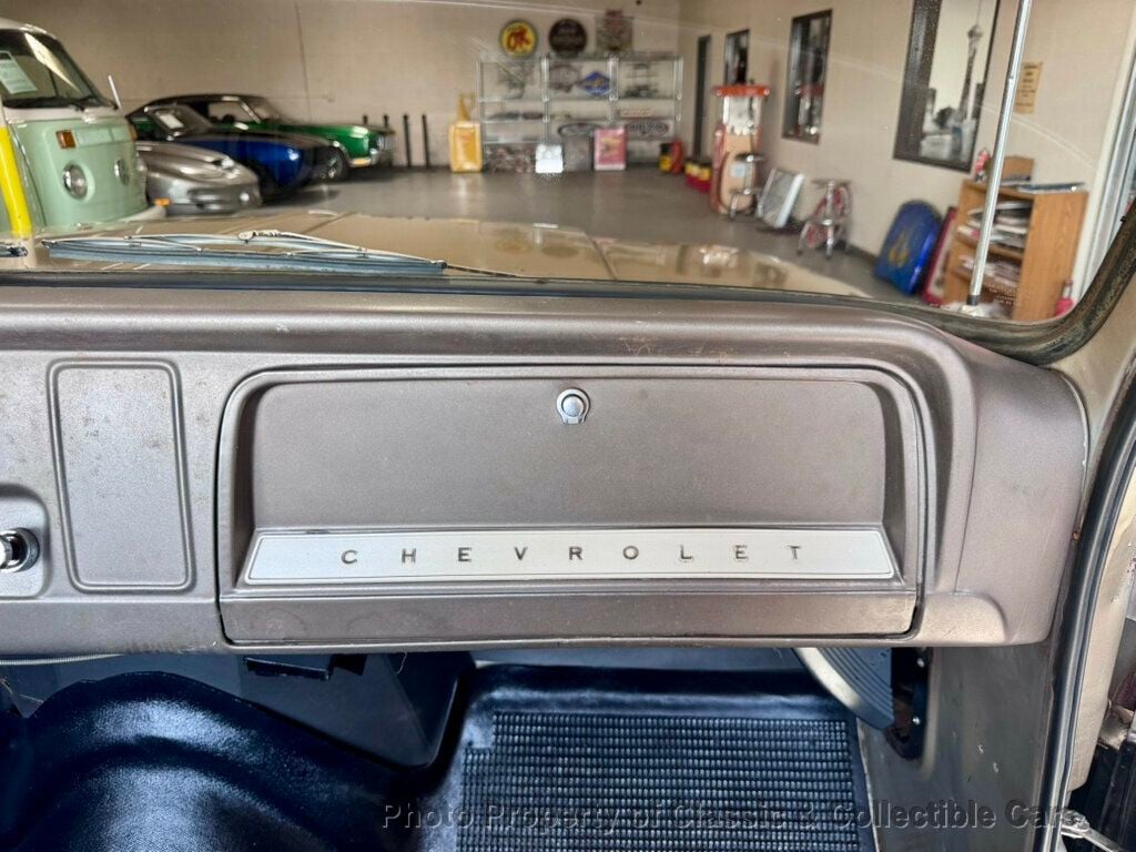 Chevrolet C20 photo 15
