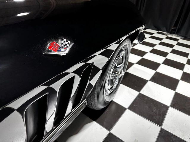 1966 Chevrolet Corvette NUMBERS 327cid 300hp BLOOMINGTON GOLD - 22799934 - 16