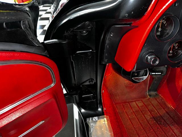 1966 Chevrolet Corvette NUMBERS 327cid 300hp BLOOMINGTON GOLD - 22799934 - 25