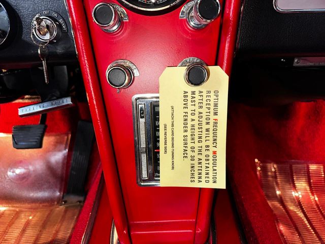 1966 Chevrolet Corvette NUMBERS 327cid 300hp BLOOMINGTON GOLD - 22799934 - 33