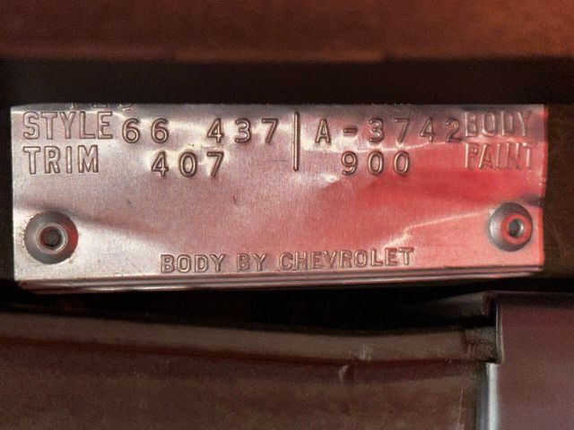 1966 Chevrolet Corvette NUMBERS 327cid 300hp BLOOMINGTON GOLD - 22799934 - 35
