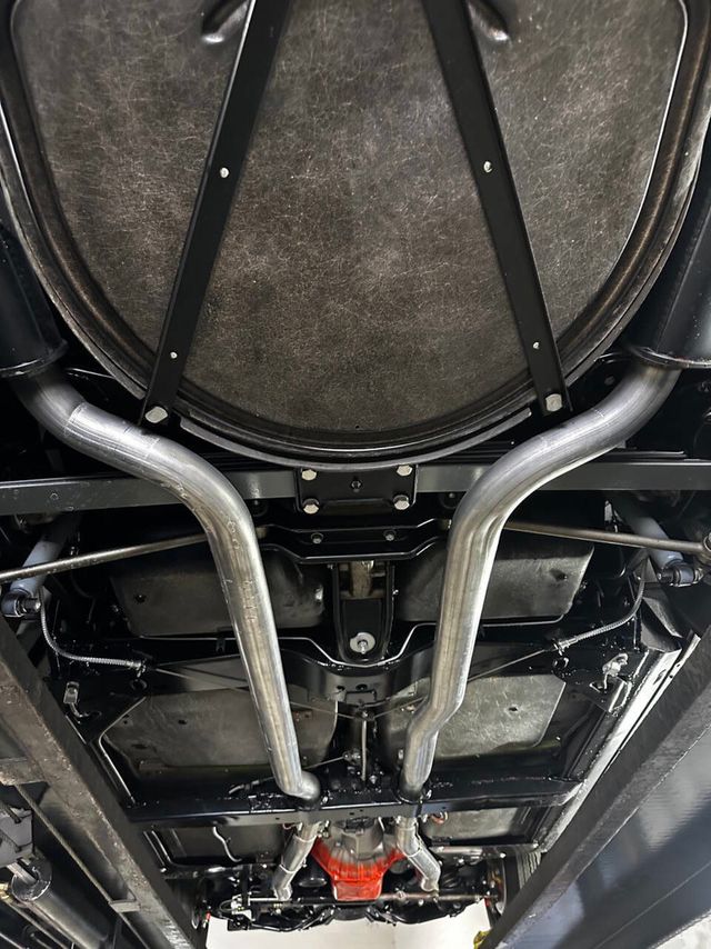 1966 Chevrolet Corvette NUMBERS 327cid 300hp BLOOMINGTON GOLD - 22799934 - 63