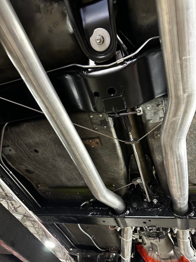 1966 Chevrolet Corvette NUMBERS 327cid 300hp BLOOMINGTON GOLD - 22799934 - 66