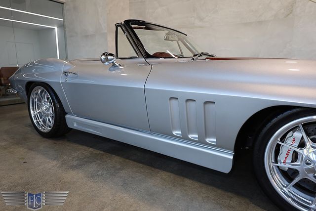 1966 Chevrolet Corvette Convertible  - 23043738 - 12