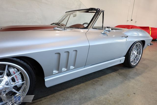 1966 Chevrolet Corvette Convertible  - 23043738 - 13