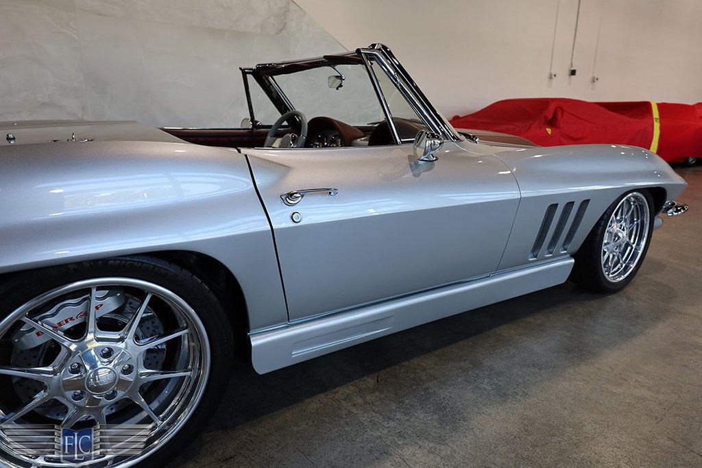 1966 Chevrolet Corvette Convertible  - 23043738 - 15
