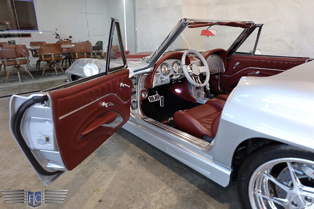 1966 Chevrolet Corvette Convertible  - 23043738 - 20