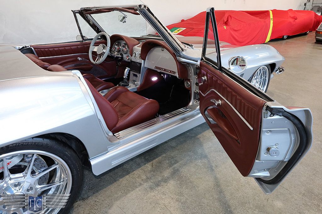 1966 Chevrolet Corvette Convertible  - 23043738 - 21