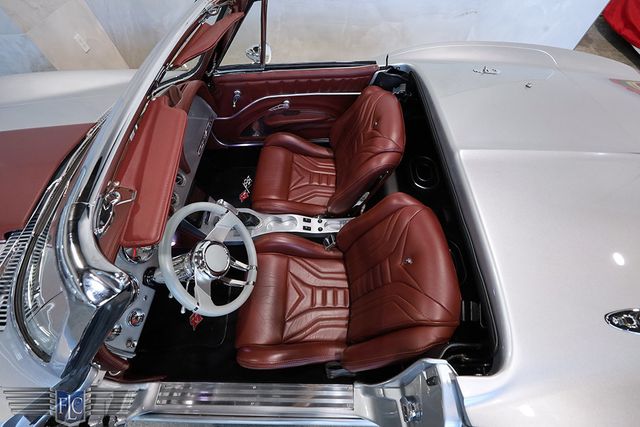 1966 Chevrolet Corvette Convertible  - 23043738 - 24