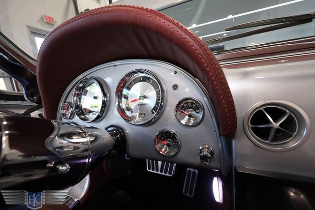 1966 Chevrolet Corvette Convertible  - 23043738 - 33
