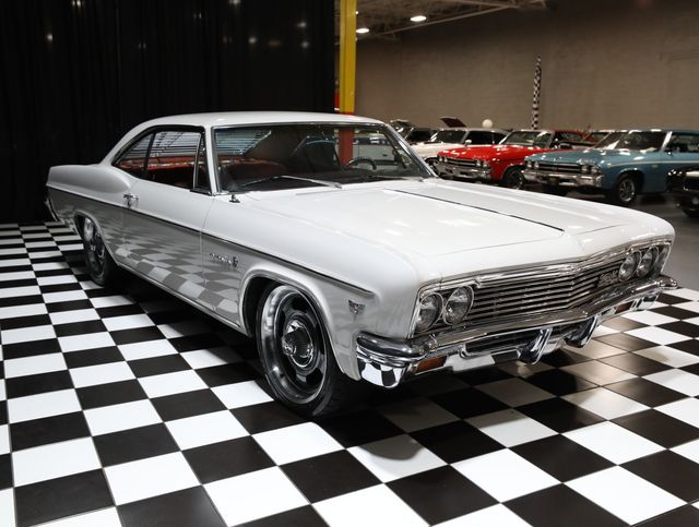1966 Chevrolet Impala PRO TOURING - SLICK - LS - RIDE TECH - AIR RIDE - 23056667 - 11