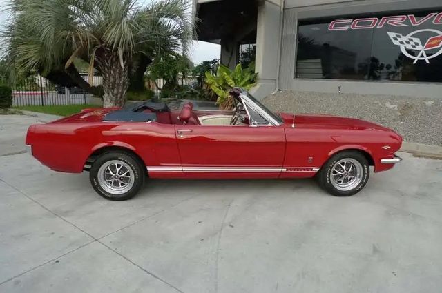 1966 Ford Mustang Convertible For Sale - 22333019 - 4