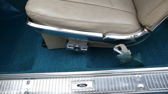 1966 Ford THUNDERBIRD  - 15208172 - 15