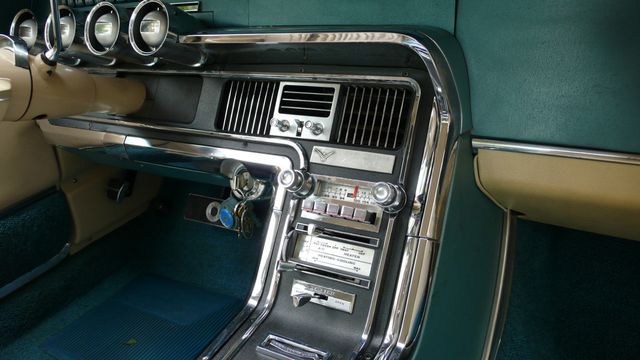 1966 Ford THUNDERBIRD  - 15208172 - 29