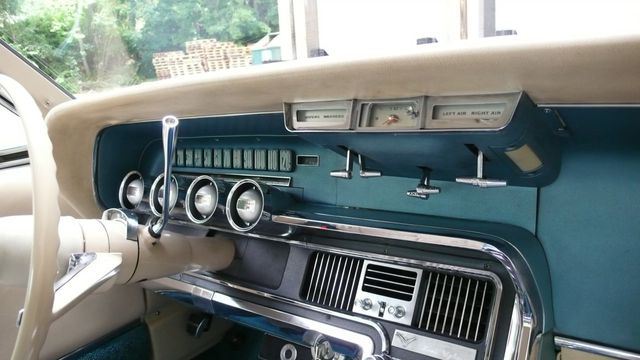 1966 Ford THUNDERBIRD  - 15208172 - 30