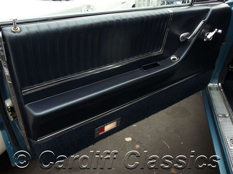 1966 Ford Thunderbird Coupe - 7247361 - 30