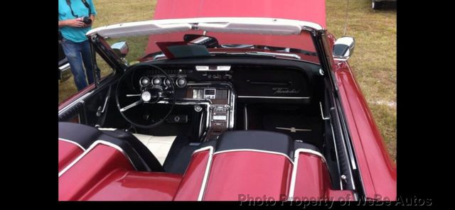 1966 Ford Thunderbird Roadster Retractable Convertible - 23035572 - 33