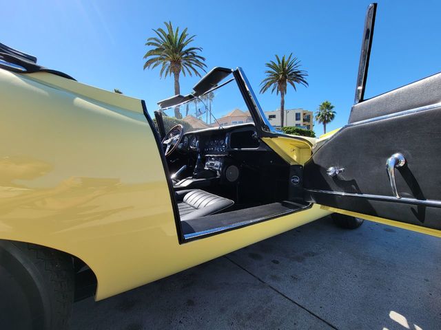 1966 Jaguar XKE Series 1 Roadster 1966 Jaguar XKE XKE ROADSTER Convertible - 21472569 - 12