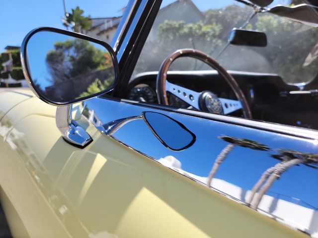 1966 Jaguar XKE Series 1 Roadster 1966 Jaguar XKE XKE ROADSTER Convertible - 21472569 - 28