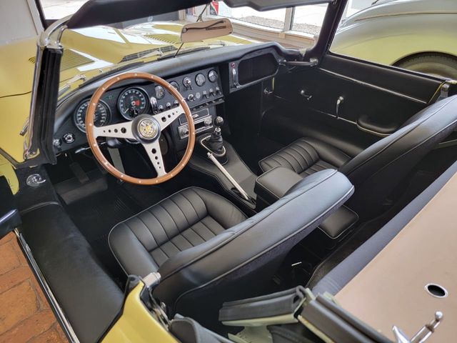 1966 Jaguar XKE Series 1 Roadster 1966 Jaguar XKE XKE ROADSTER Convertible - 21472569 - 42