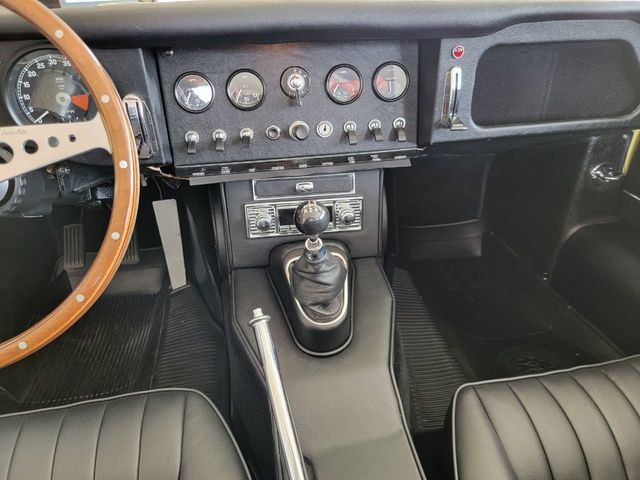 1966 Jaguar XKE Series 1 Roadster 1966 Jaguar XKE XKE ROADSTER Convertible - 21472569 - 43