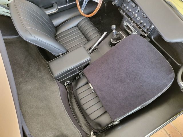 1966 Jaguar XKE Series 1 Roadster 1966 Jaguar XKE XKE ROADSTER Convertible - 21472569 - 52