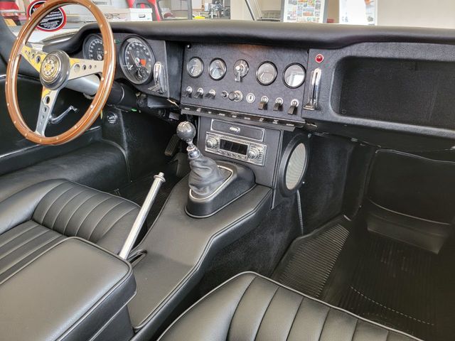 1966 Jaguar XKE Series 1 Roadster 1966 Jaguar XKE XKE ROADSTER Convertible - 21472569 - 53