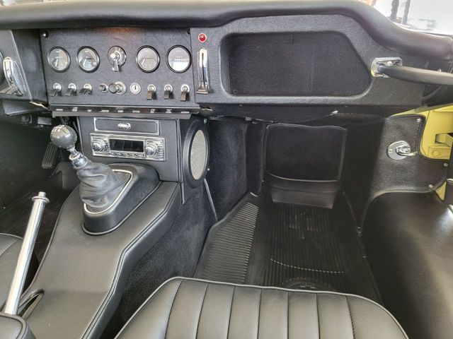 1966 Jaguar XKE Series 1 Roadster 1966 Jaguar XKE XKE ROADSTER Convertible - 21472569 - 54