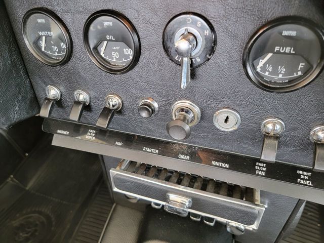 1966 Jaguar XKE Series 1 Roadster 1966 Jaguar XKE XKE ROADSTER Convertible - 21472569 - 56