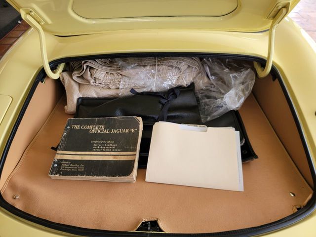 1966 Jaguar XKE Series 1 Roadster 1966 Jaguar XKE XKE ROADSTER Convertible - 21472569 - 62