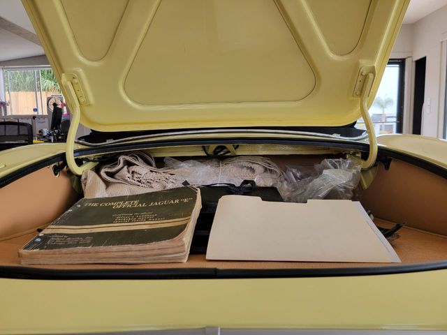 1966 Jaguar XKE Series 1 Roadster 1966 Jaguar XKE XKE ROADSTER Convertible - 21472569 - 65