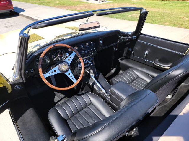 1966 Jaguar XKE Series 1 Roadster 1966 Jaguar XKE XKE ROADSTER Convertible - 21472569 - 68