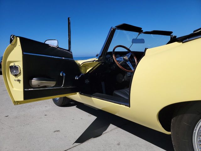 1966 Jaguar XKE Series 1 Roadster 1966 Jaguar XKE XKE ROADSTER Convertible - 21472569 - 6