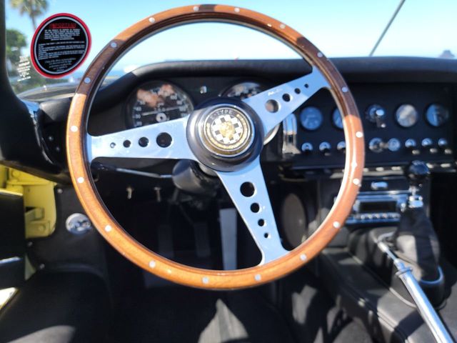 1966 Jaguar XKE Series 1 Roadster 1966 Jaguar XKE XKE ROADSTER Convertible - 21472569 - 69