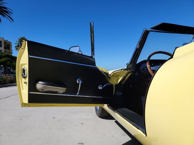 1966 Jaguar XKE Series 1 Roadster 1966 Jaguar XKE XKE ROADSTER Convertible - 21472569 - 7