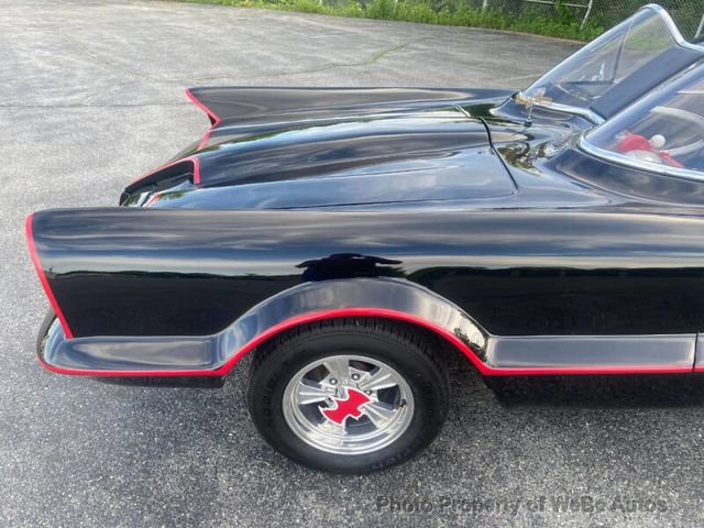 1966 Lincoln Continental Batmobile Gotham Cruiser Adam West Tribute - 22447264 - 32