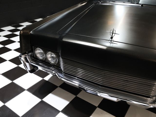 1966 Lincoln Continental CUSTOM ICONIC STYLE - 23056695 - 11