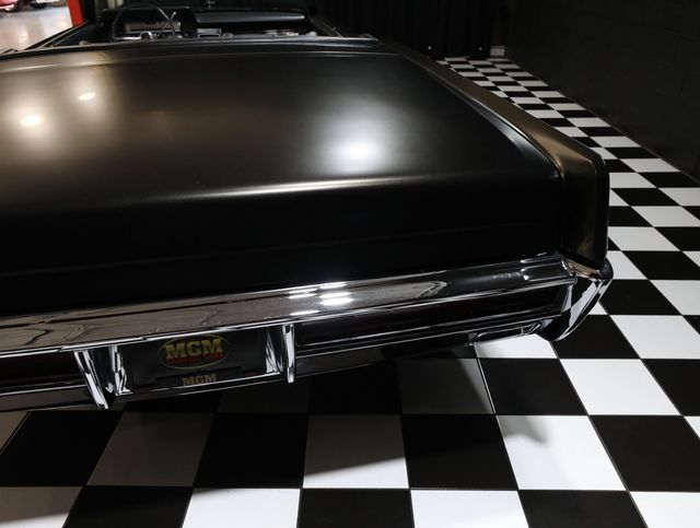 1966 Lincoln Continental CUSTOM ICONIC STYLE - 23056695 - 19