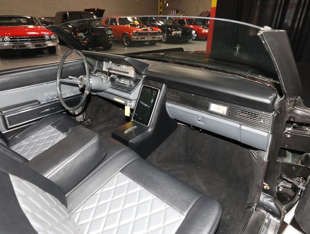 1966 Lincoln Continental CUSTOM ICONIC STYLE - 23056695 - 41