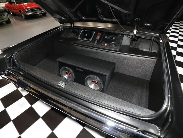 1966 Lincoln Continental CUSTOM ICONIC STYLE - 23056695 - 4