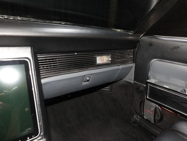 1966 Lincoln Continental CUSTOM ICONIC STYLE - 23056695 - 59