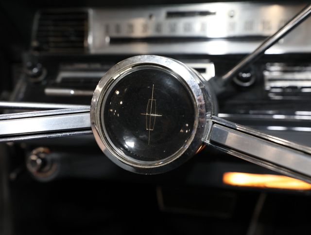 1966 Lincoln Continental CUSTOM ICONIC STYLE - 23056695 - 67