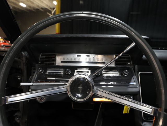 1966 Lincoln Continental CUSTOM ICONIC STYLE - 23056695 - 68