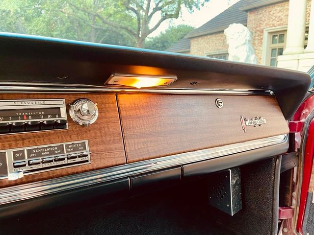 1966 Oldsmobile 98 Holiday coupe  - 20898616 - 15