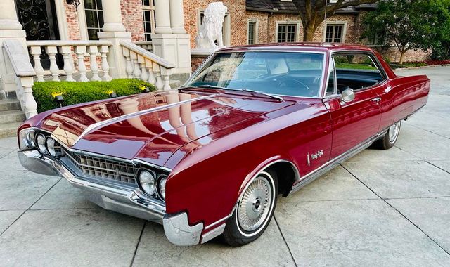 1966 Oldsmobile 98 Holiday coupe  - 20898616 - 1